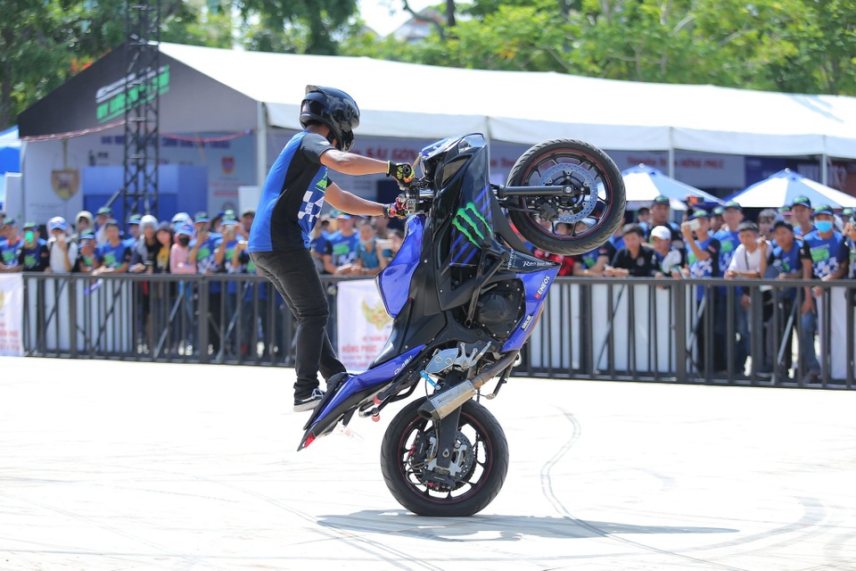Dàn Exciter phong cách mãnh thú cực chất tại cuộc thi trang trí xe Uy lực mãnh thú - 4 Dàn Exciter phong cách mãnh thú cực chất tại cuộc thi trang trí xe Uy lực mãnh thú - 4