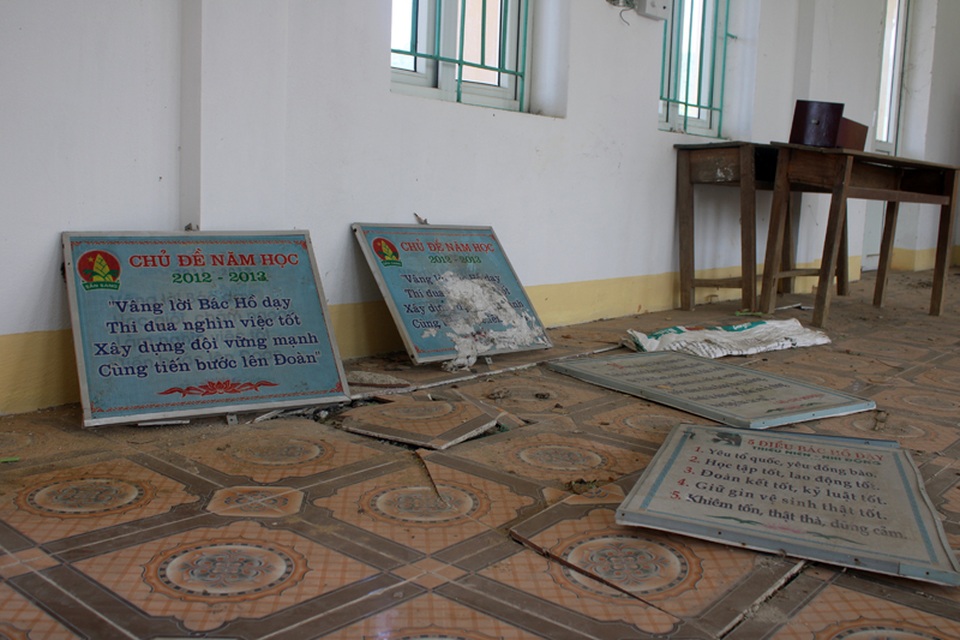 Xót xa trường học hơn 16 tỷ đồng chỉ làm nơi... phơi rơm, nuôi gà! - 9 Xót xa trường học hơn 16 tỷ đồng chỉ làm nơi... phơi rơm, nuôi gà! - 9