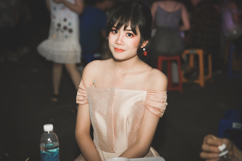 Nữ sinh trường Chu Văn An xinh đẹp lộng lẫy trong lễ trưởng thành - 3 Nữ sinh trường Chu Văn An xinh đẹp lộng lẫy trong lễ trưởng thành - 3