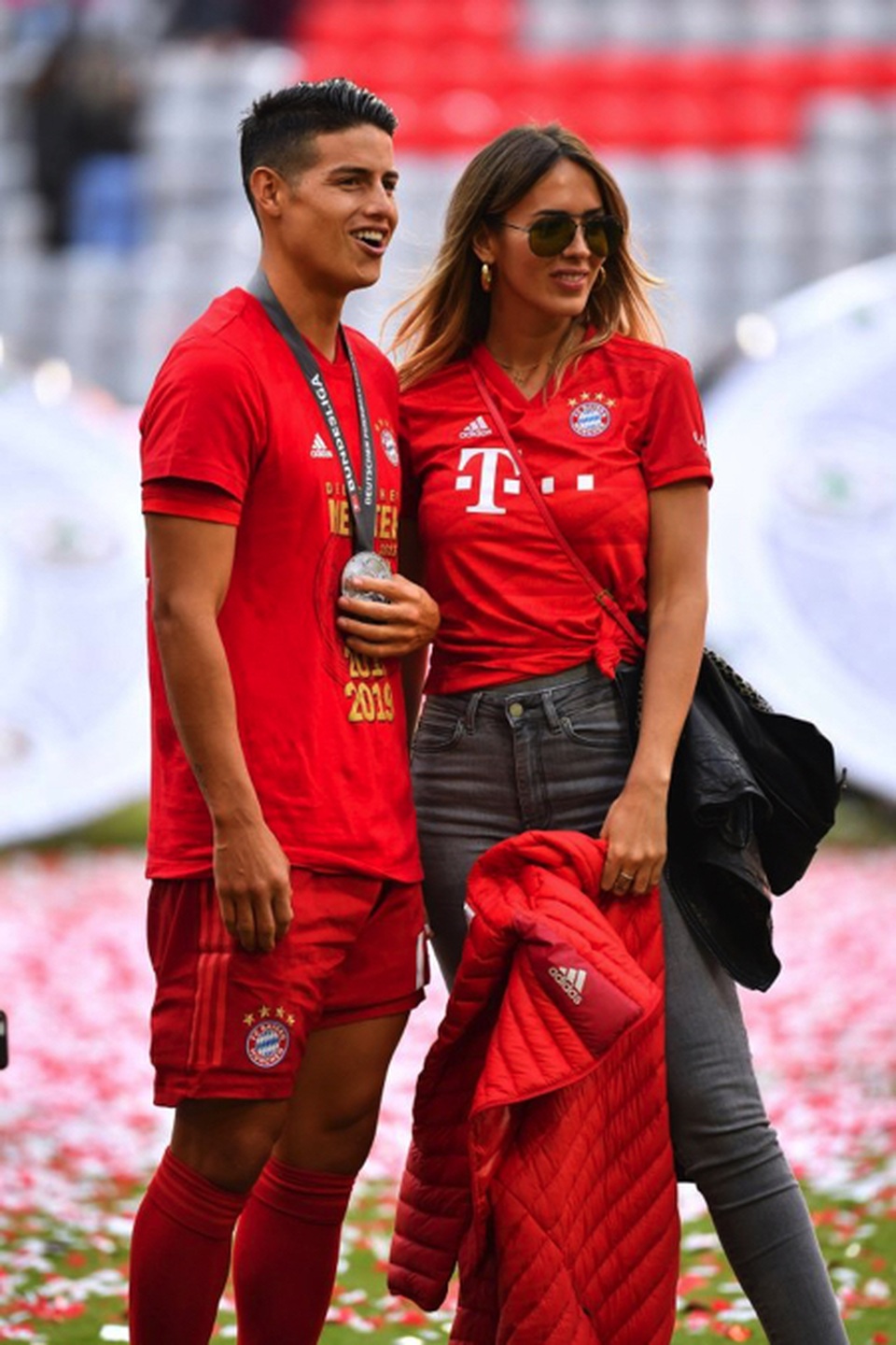Ngắm cô bạn gái xinh đẹp bốc lửa của James Rodriguez - 1 Ngắm cô bạn gái xinh đẹp bốc lửa của James Rodriguez - 1