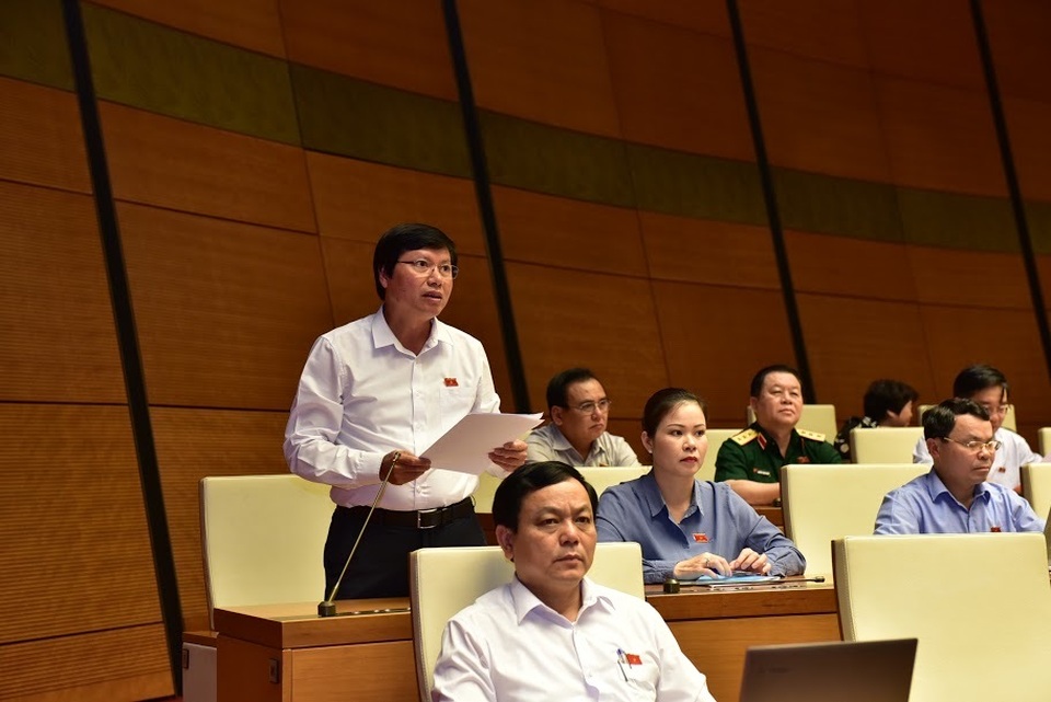 Phó Bí thư Tỉnh ủy Hòa Bình: Sẽ công khai danh sách thí sinh được nâng điểm - 1 Phó Bí thư Tỉnh ủy Hòa Bình: Sẽ công khai danh sách thí sinh được nâng điểm - 1