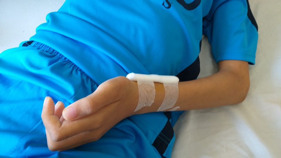 Mắc bệnh suy thận mạn, đường đến trường của cô học trò nghèo dang dở - 4 Mắc bệnh suy thận mạn, đường đến trường của cô học trò nghèo dang dở - 4