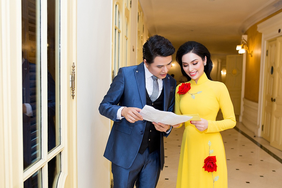Vũ Mạnh Cường - Kim Huyền Sâm trân trọng từng khoảnh khắc đứng cùng nhau trên sân khấu - 1 Vũ Mạnh Cường - Kim Huyền Sâm trân trọng từng khoảnh khắc đứng cùng nhau trên sân khấu - 1