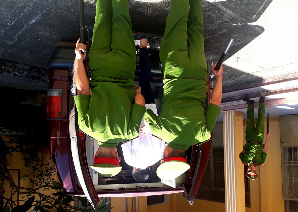 Xâm hại tình dục trẻ em