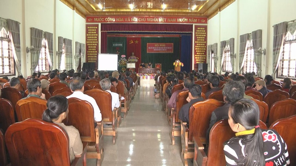 Phát giác 4 cán bộ xã sử dụng bằng tốt nghiệp THPT không hợp pháp - 1 Phát giác 4 cán bộ xã sử dụng bằng tốt nghiệp THPT không hợp pháp - 1