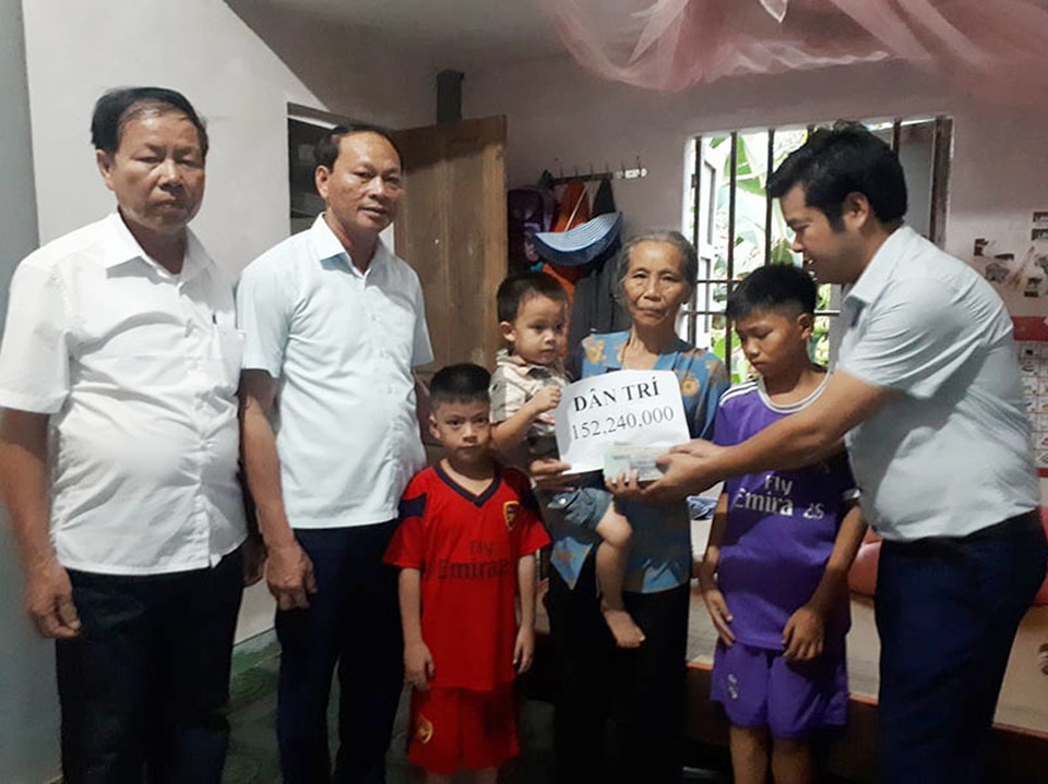 4 chị em mồ côi tiếp tục được bạn đọc giúp đỡ hơn 152 triệu đồng - 1 4 chị em mồ côi tiếp tục được bạn đọc giúp đỡ hơn 152 triệu đồng - 1