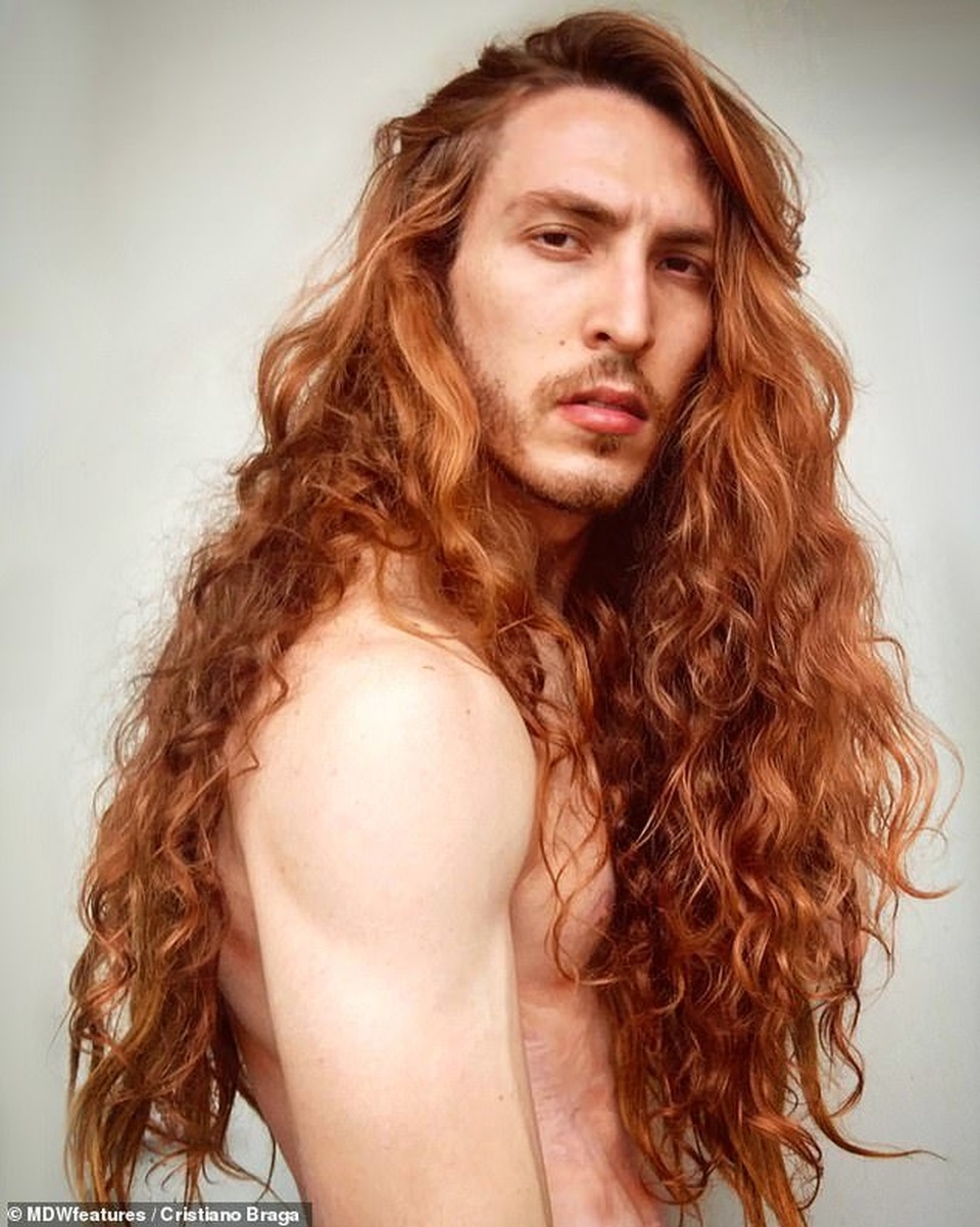 Kinh ngạc nam diễn viên có mái tóc đẹp khiến nữ giới cũng phải ghen tị - 5 Kinh ngạc nam diễn viên có mái tóc đẹp khiến nữ giới cũng phải ghen tị - 5