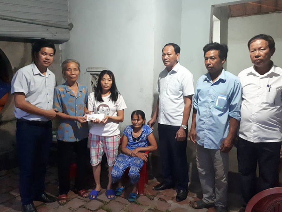 4 chị em mồ côi tiếp tục được bạn đọc giúp đỡ hơn 152 triệu đồng - 2 4 chị em mồ côi tiếp tục được bạn đọc giúp đỡ hơn 152 triệu đồng - 2