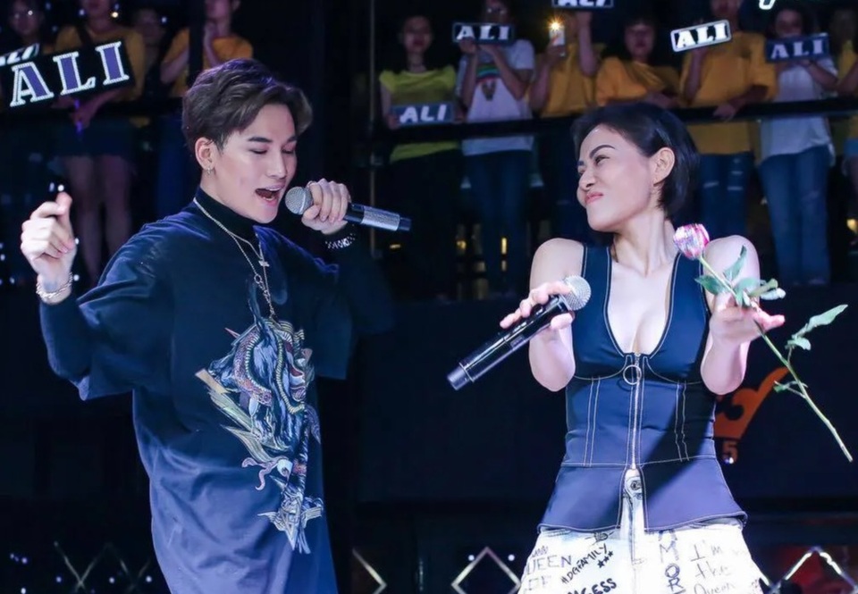 Quán quân The Voice 2017 - Ali Hoàng Dương nói gì về tin đồn có đại gia chu cấp? - 3 Quán quân The Voice 2017 - Ali Hoàng Dương nói gì về tin đồn có đại gia chu cấp? - 3