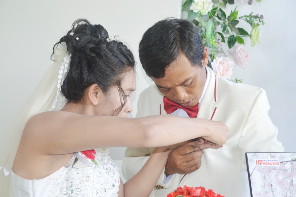 Đám cưới tập thể cho người lao động ở Sóc Trăng - 3 Đám cưới tập thể cho người lao động ở Sóc Trăng - 3