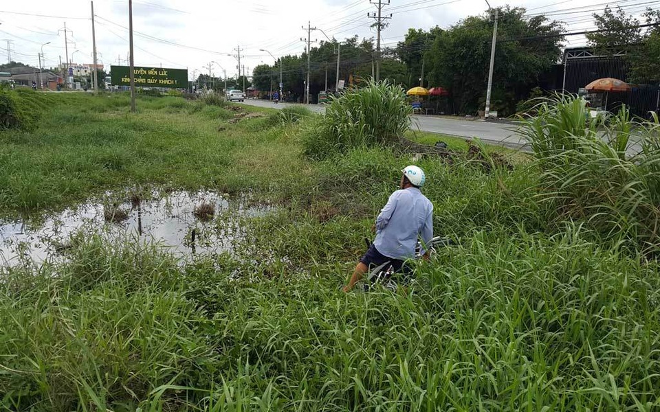 Hai thanh niên ngáo đá tấn công cảnh sát hình sự - 2 Hai thanh niên ngáo đá tấn công cảnh sát hình sự - 2