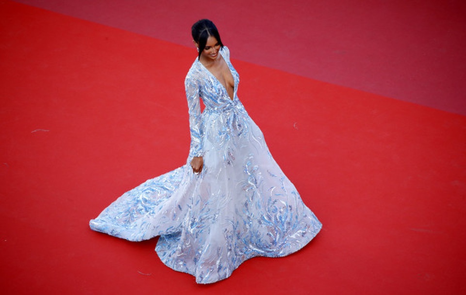 Jasmine Tookes lấp ló vòng một gợi cảm - 4 Jasmine Tookes lấp ló vòng một gợi cảm - 4
