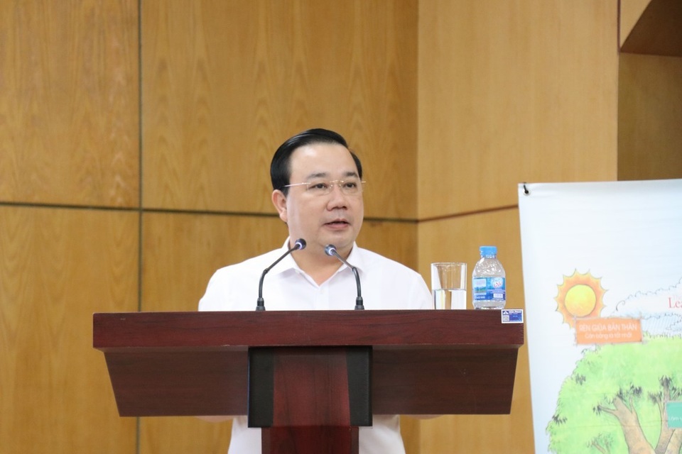 Bạo lực học đường: “Giáo viên nhiều áp lực, thiếu hạnh phúc và nội lực” - 2 Bạo lực học đường: “Giáo viên nhiều áp lực, thiếu hạnh phúc và nội lực” - 2