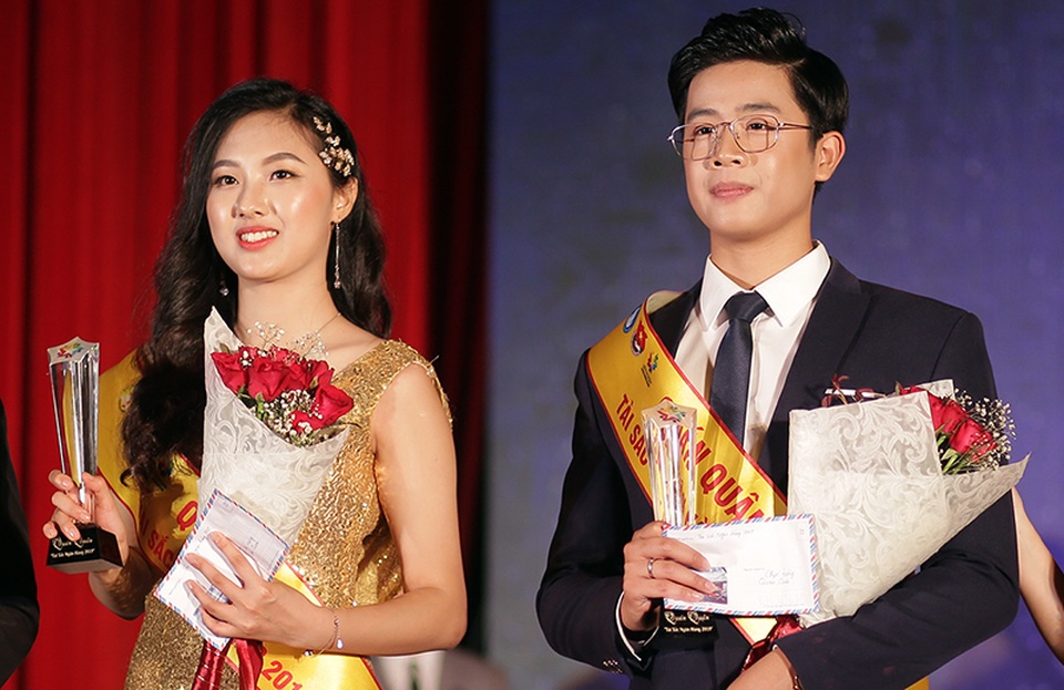 Lộ diện cặp đôi đăng quang Tài sắc Học viện Ngân hàng 2019 - 3 Lộ diện cặp đôi đăng quang Tài sắc Học viện Ngân hàng 2019 - 3