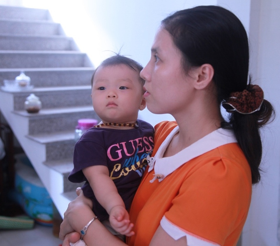 Bạn đọc Dân trí giúp đỡ hơn 100 triệu đồng đến người mẹ và 3 đứa con thơ dại lâm cảnh đường cùng - 3 Bạn đọc Dân trí giúp đỡ hơn 100 triệu đồng đến người mẹ và 3 đứa con thơ dại lâm cảnh đường cùng - 3