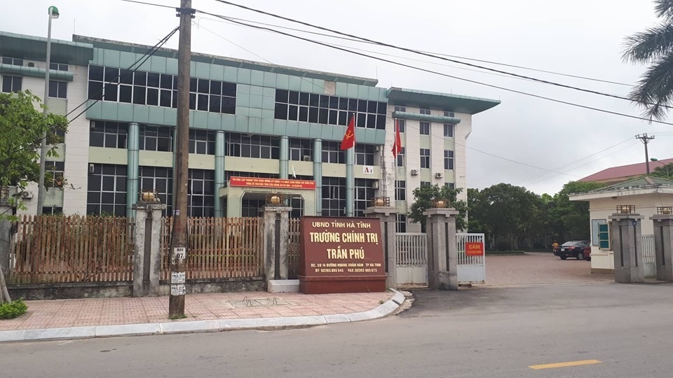 Cách chức Phó Bí thư Chi bộ trường Chính trị đăng tin sai sự thật - 1 Cách chức Phó Bí thư Chi bộ trường Chính trị đăng tin sai sự thật - 1