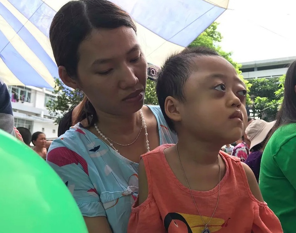 Mẹ ơi, chân con đâu rồi! - 4 Mẹ ơi, chân con đâu rồi! - 4