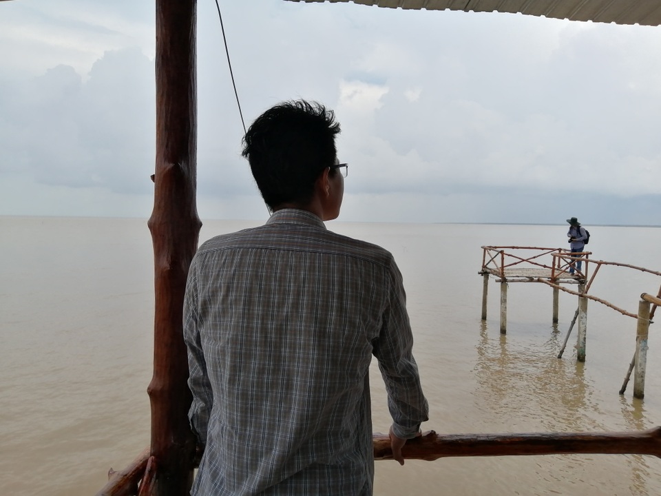 Canô “xẻ” nước, vỏ máy bồng bềnh xuyên rừng Mũi Cà Mau - 12