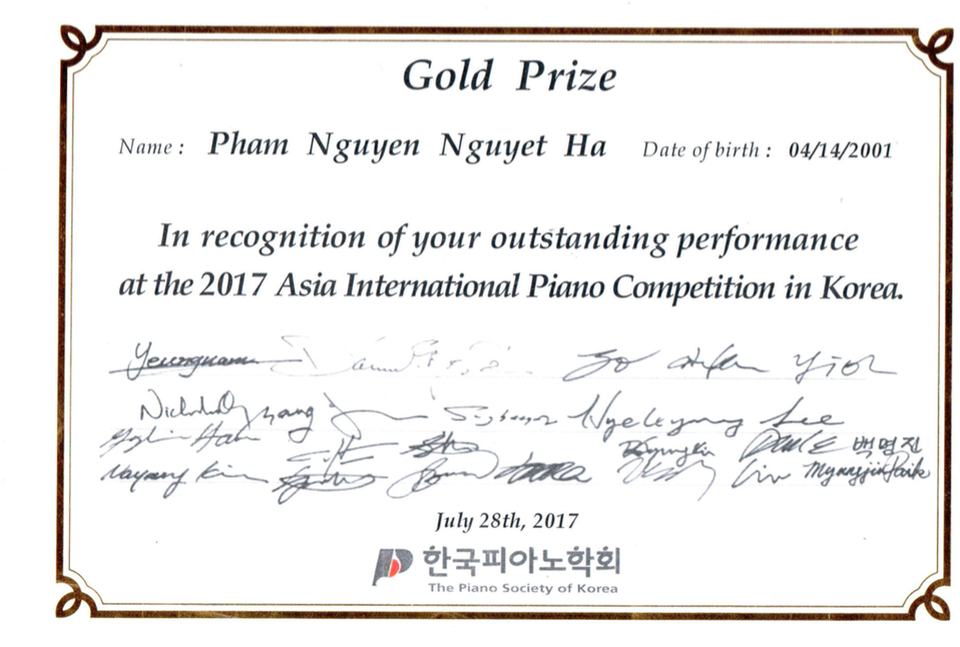 Cô gái 18 tuổi giành học bổng hơn 3 tỷ đồng từ trường nghệ thuật danh tiếng Mỹ - 4 Cô gái 18 tuổi giành học bổng hơn 3 tỷ đồng từ trường nghệ thuật danh tiếng Mỹ - 4