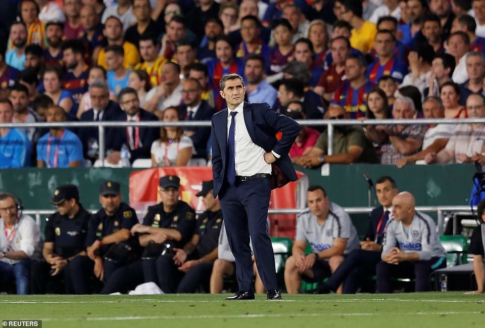 Messi bất lực trong ngày Barcelona gục ngã trước Valencia - 11 Messi bất lực trong ngày Barcelona gục ngã trước Valencia - 11