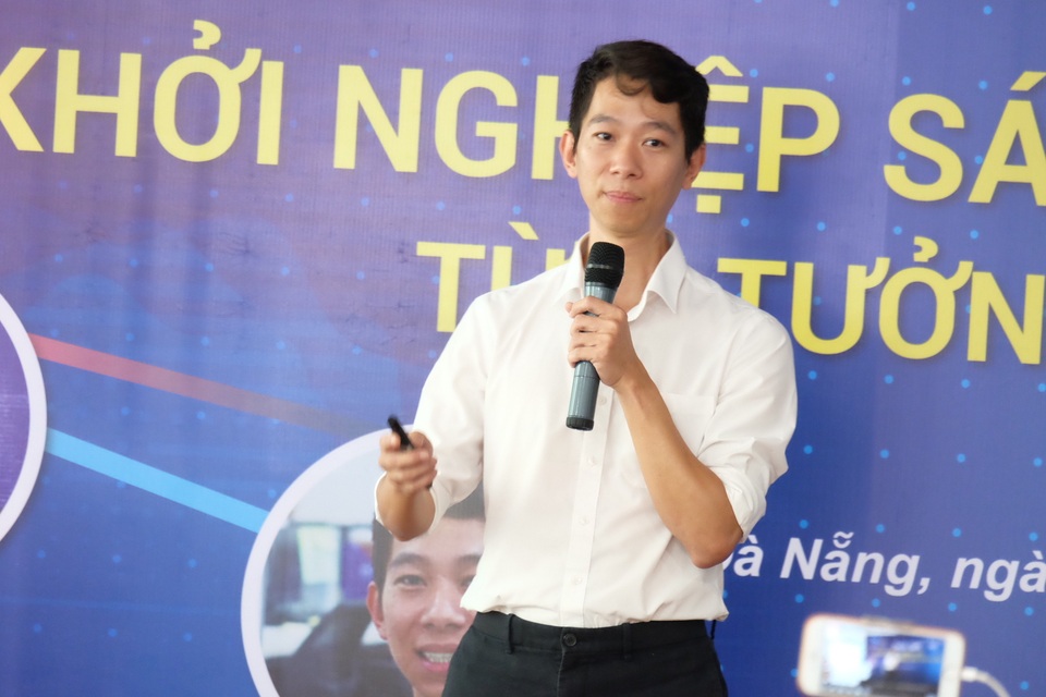 Giải thưởng Nhân tài Đất Việt 2019 tạo sức hút lớn với cộng đồng startup Đà Nẵng - 12 Giải thưởng Nhân tài Đất Việt 2019 tạo sức hút lớn với cộng đồng startup Đà Nẵng - 12