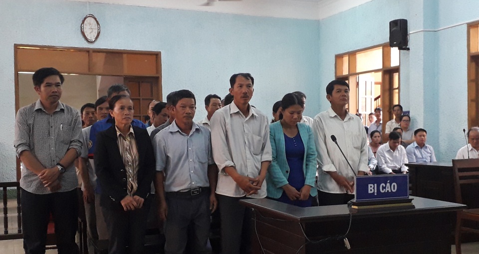 Làm giả hồ sơ chiếm đoạt hơn 1 tỷ đồng tiền BHXH, 19 người vướng vòng lao lý - 1 Làm giả hồ sơ chiếm đoạt hơn 1 tỷ đồng tiền BHXH, 19 người vướng vòng lao lý - 1