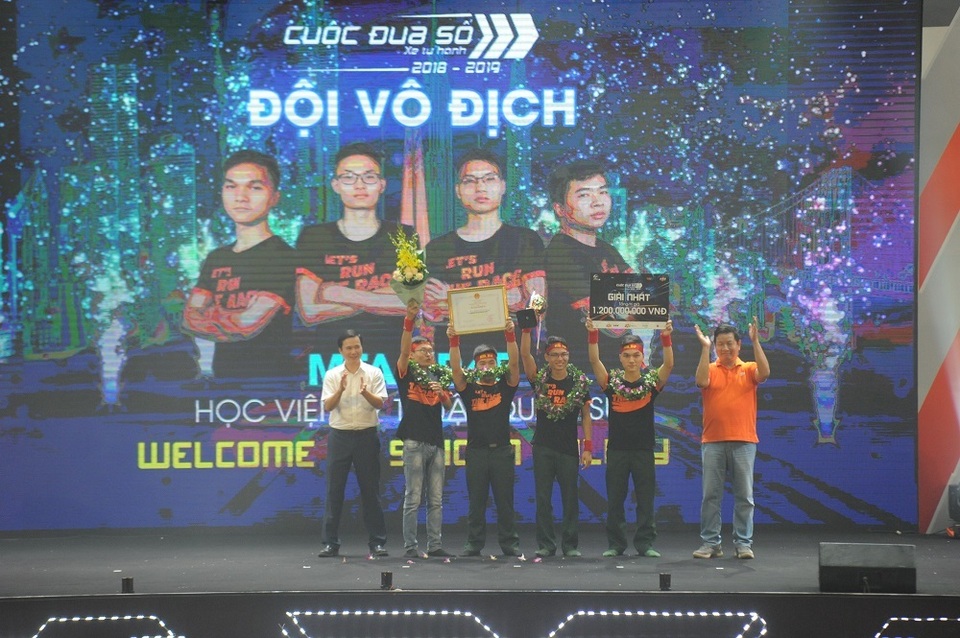 Học viện Kỹ thuật Quân sự lần thứ 2 vô địch Cuộc đua số - 1 Học viện Kỹ thuật Quân sự lần thứ 2 vô địch Cuộc đua số - 1