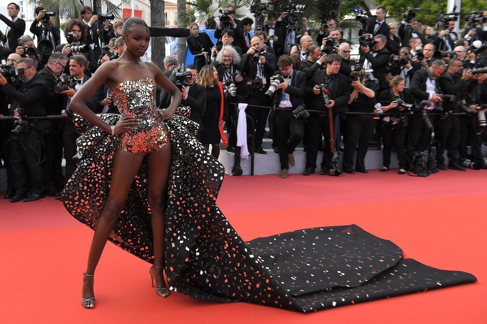 Những bộ váy đẹp nhất trên thảm đỏ Cannes 2019 - 13 Những bộ váy đẹp nhất trên thảm đỏ Cannes 2019 - 13