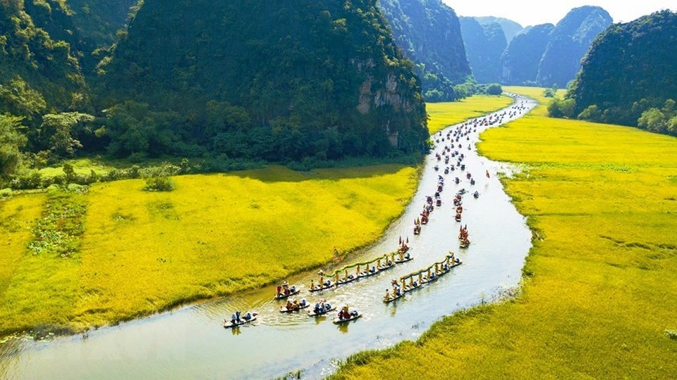 Ninh Bình đón gần 5,4 triệu lượt khách trong 6 tháng đầu năm 2019 - 1 Ninh Bình đón gần 5,4 triệu lượt khách trong 6 tháng đầu năm 2019 - 1