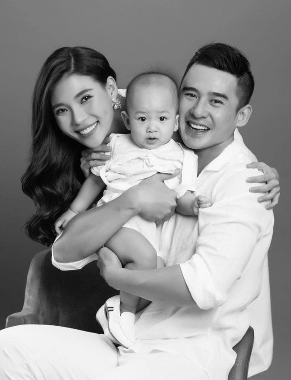 Thăm tổ ấm của cặp vợ chồng ngôn tình đáng ghen tị nhất nhì showbiz Việt - 6 Thăm tổ ấm của cặp vợ chồng ngôn tình đáng ghen tị nhất nhì showbiz Việt - 6