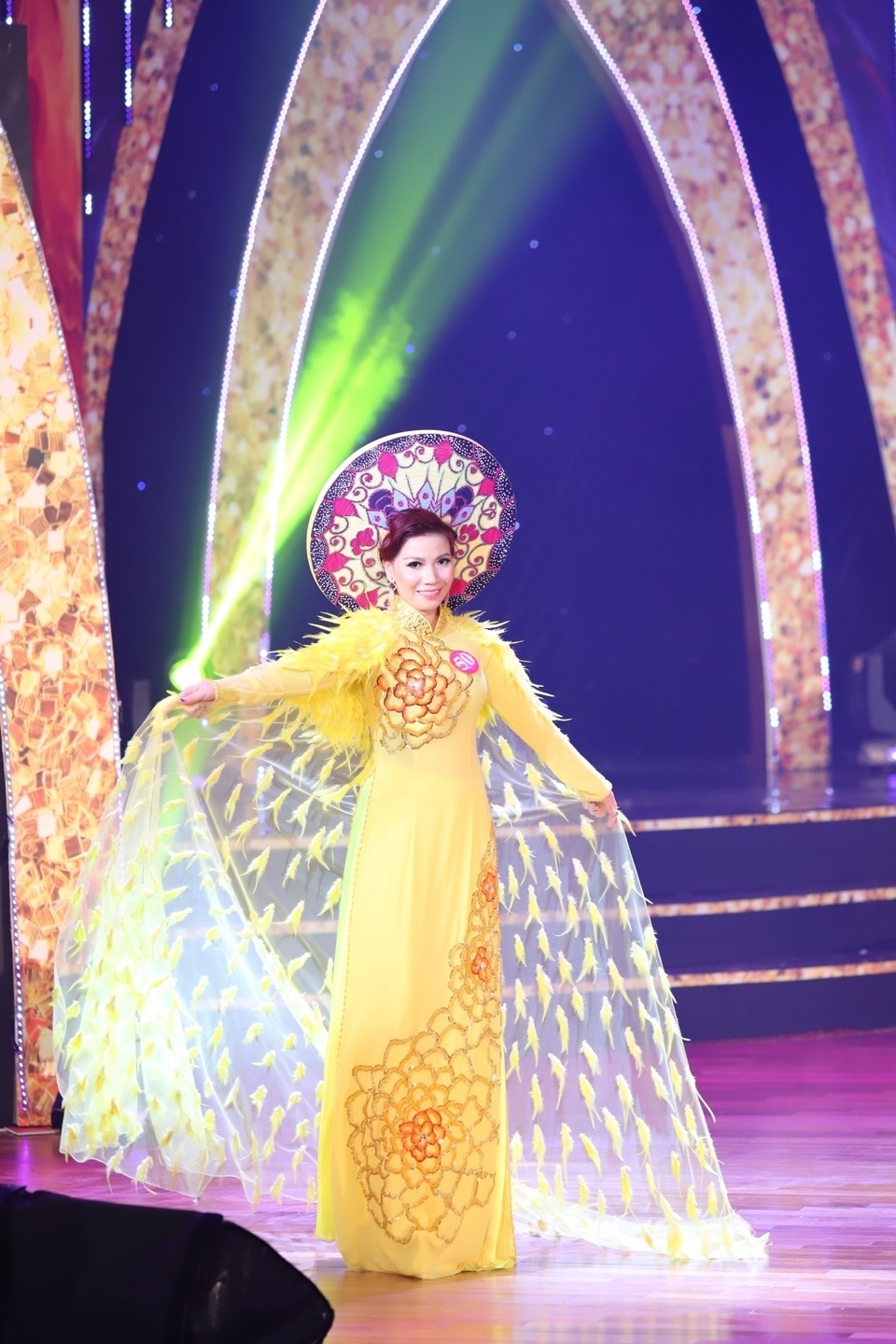 Doanh nhân Nguyễn Thị Nhung – Bóng hồng đăng quang Hoa hậu Doanh nhân Việt Nam 2019 - 1 Doanh nhân Nguyễn Thị Nhung – Bóng hồng đăng quang Hoa hậu Doanh nhân Việt Nam 2019 - 1
