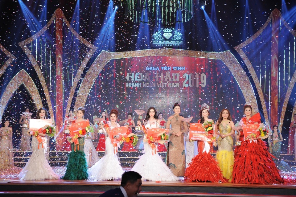 Doanh nhân Nguyễn Thị Nhung – Bóng hồng đăng quang Hoa hậu Doanh nhân Việt Nam 2019 - 5 Doanh nhân Nguyễn Thị Nhung – Bóng hồng đăng quang Hoa hậu Doanh nhân Việt Nam 2019 - 5