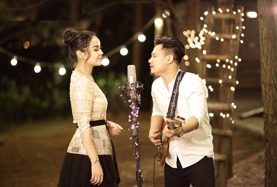 Nhạc sĩ Nguyễn Đức Cường sáng tác ca khúc tặng Hoa hậu - 1 Nhạc sĩ Nguyễn Đức Cường sáng tác ca khúc tặng Hoa hậu - 1