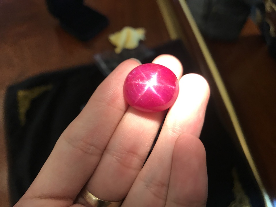 Trả 21 tỷ đồng bộ đá Ruby sao siêu hiếm đại gia vẫn lắc đầu - 6 Trả 21 tỷ đồng bộ đá Ruby sao siêu hiếm đại gia vẫn lắc đầu - 6