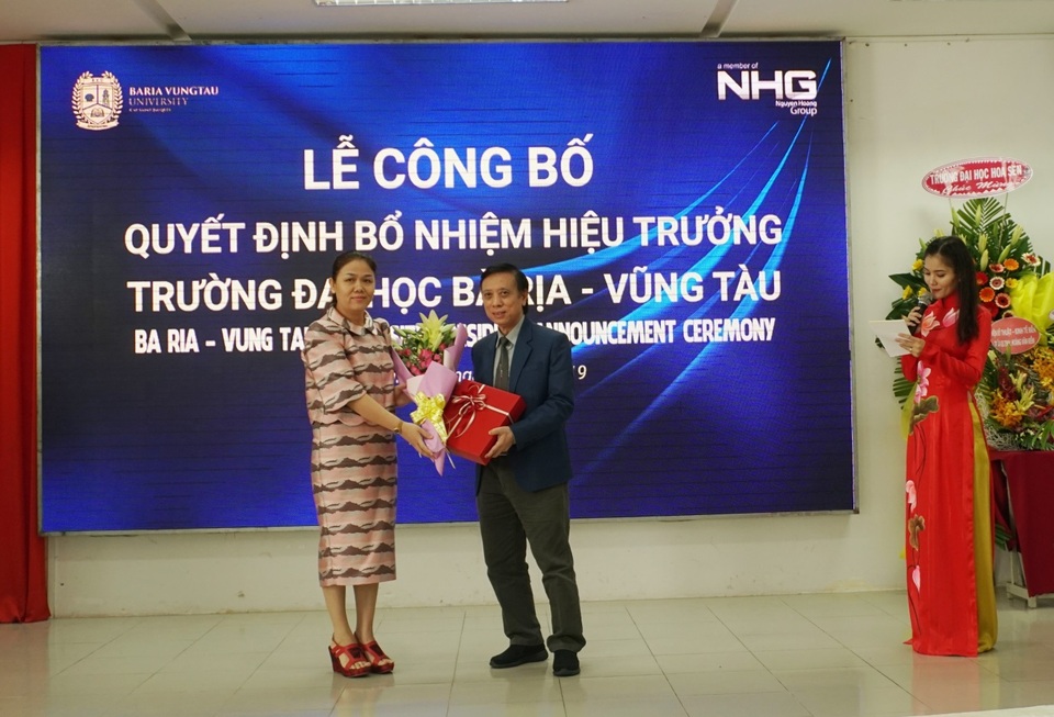 Trường Đại học Bà Rịa - Vũng Tàu (BVU) có hiệu trưởng mới - 4 Trường Đại học Bà Rịa - Vũng Tàu (BVU) có hiệu trưởng mới - 4
