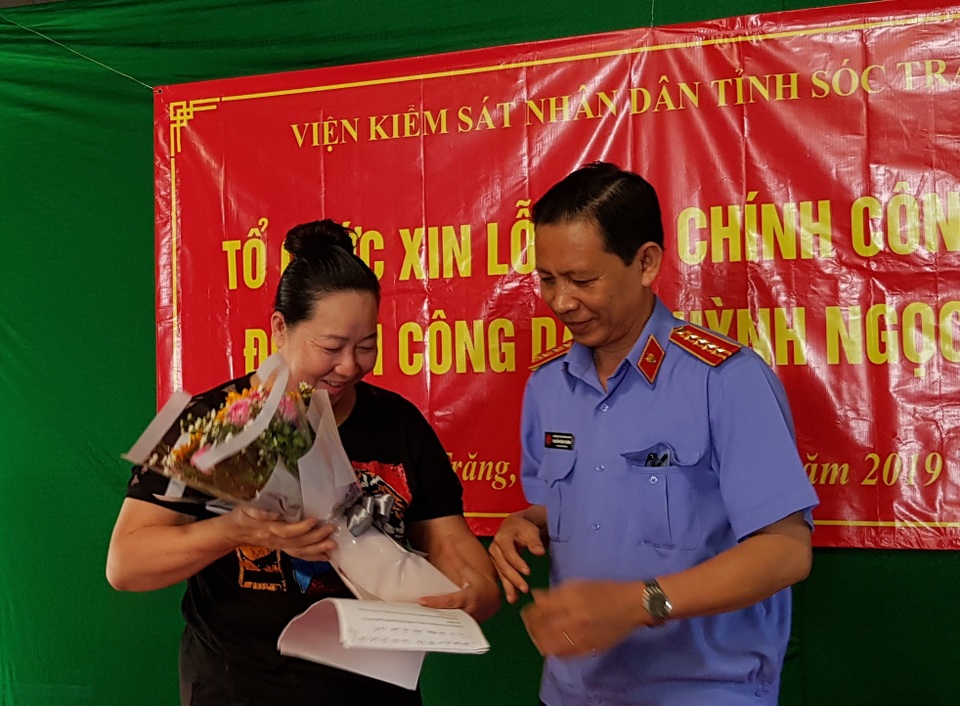 Viện KSND Sóc Trăng xin lỗi công khai “nữ hoàng lục bình” - 1
