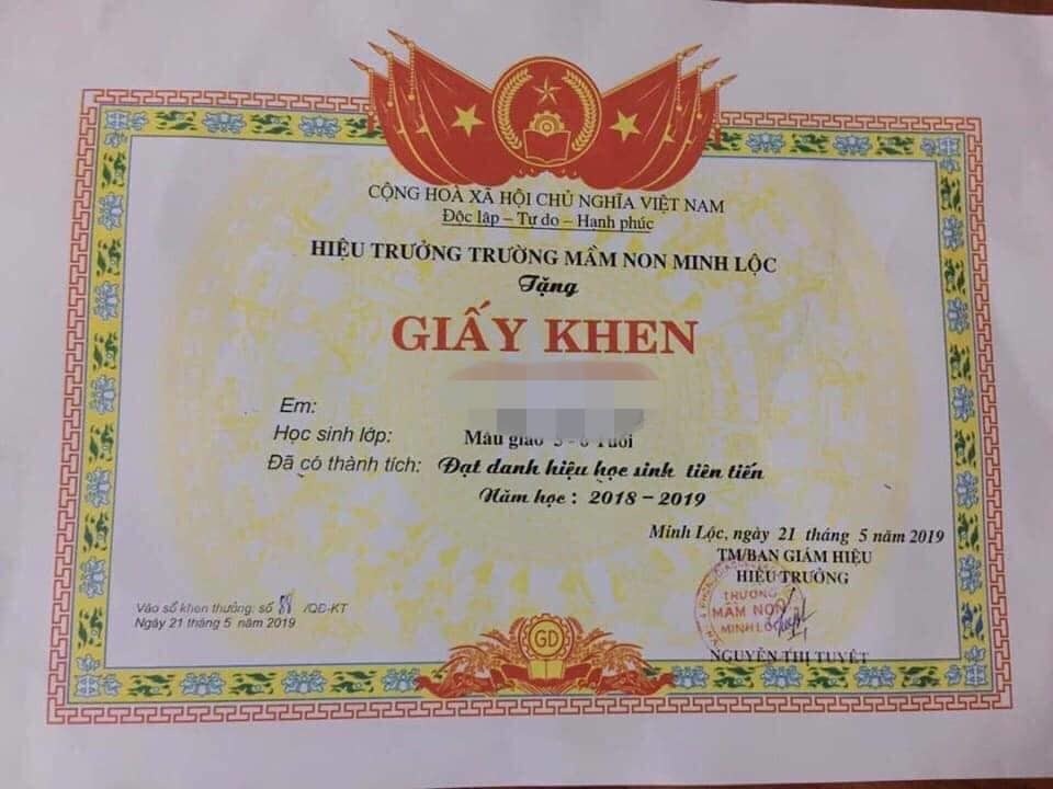 Phụ huynh mầm non bất ngờ với danh hiệu khen thưởng của con - 2 Phụ huynh mầm non bất ngờ với danh hiệu khen thưởng của con - 2