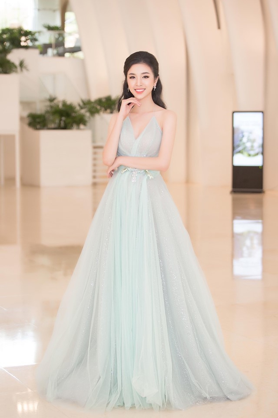 Á hậu Thúy An làm giám khảo Bước Chân Thiên Thần 2019 - 2