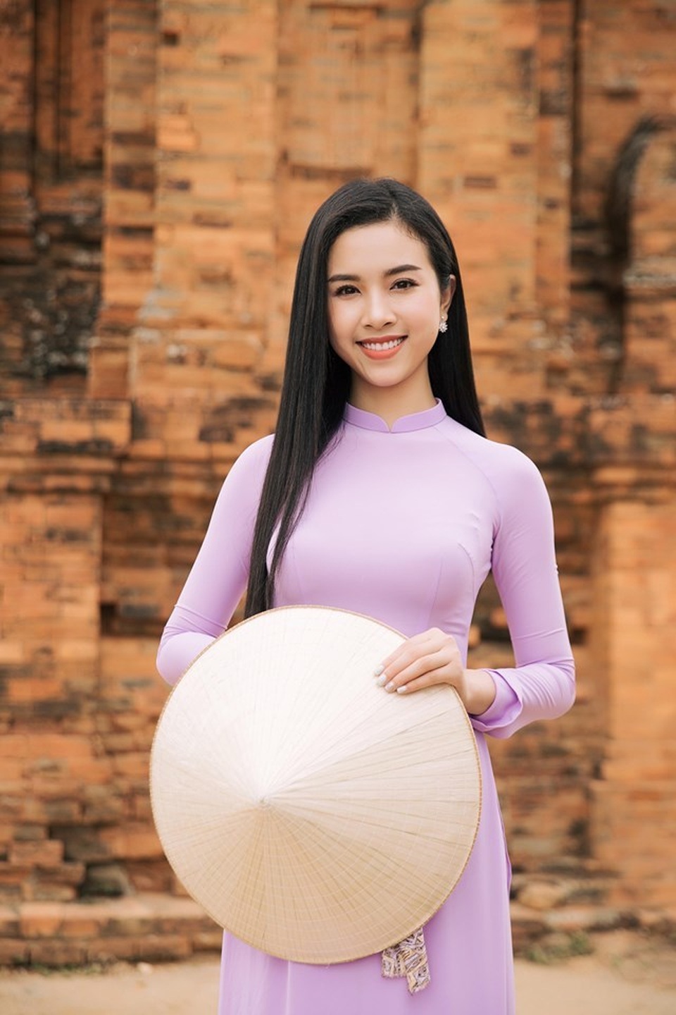 Á hậu Thúy An làm giám khảo Bước Chân Thiên Thần 2019 - 3