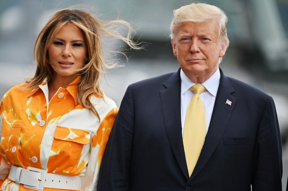 Ông Trump trở thành tổng thống Mỹ đầu tiên thăm tàu chiến Nhật Bản - 4 Ông Trump trở thành tổng thống Mỹ đầu tiên thăm tàu chiến Nhật Bản - 4
