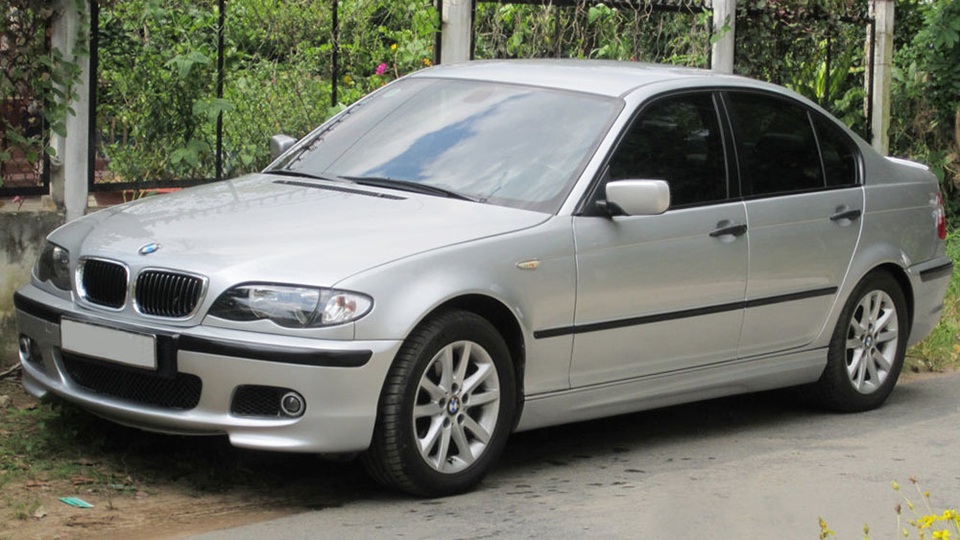 Hí hửng bỏ 200 triệu đồng mua ô tô BMW: Trai độc thân nhận cái kết đắng - 2 Hí hửng bỏ 200 triệu đồng mua ô tô BMW: Trai độc thân nhận cái kết đắng - 2