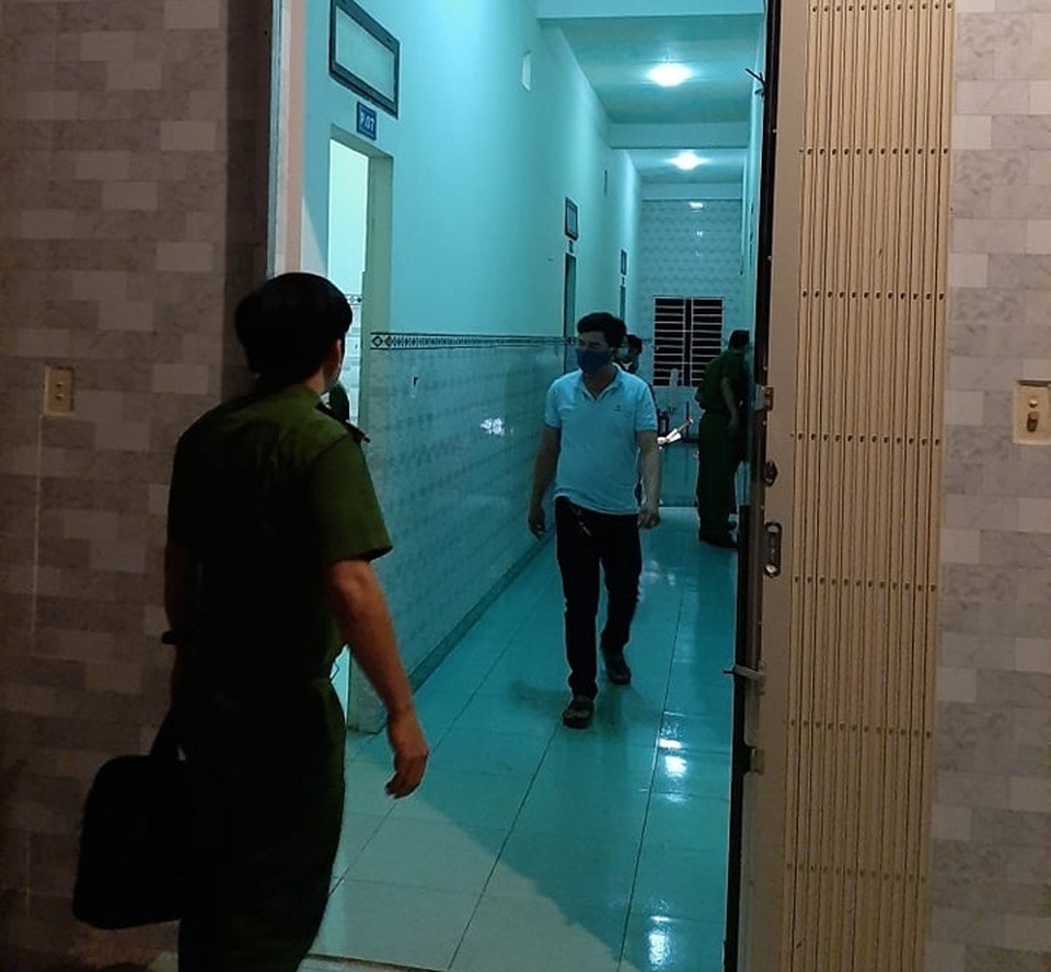 Gã đàn ông nghi giết người tình rồi tự tử bất thành - 1 Gã đàn ông nghi giết người tình rồi tự tử bất thành - 1