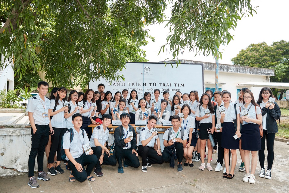 Băng Di “Gạo nếp gạo tẻ” tủi thân khi chỉ học hết cấp 3, đi bán cơm kiếm sống - 5 Băng Di “Gạo nếp gạo tẻ” tủi thân khi chỉ học hết cấp 3, đi bán cơm kiếm sống - 5