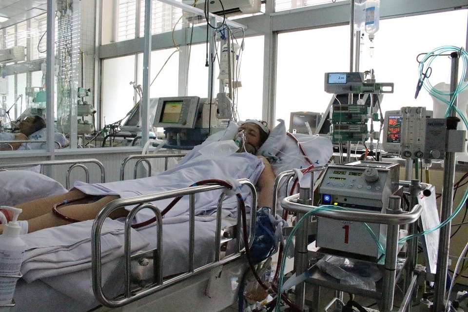 Sau khi ăn tôm, một phụ nữ bị hôn mê sâu - 2 Sau khi ăn tôm, một phụ nữ bị hôn mê sâu - 2