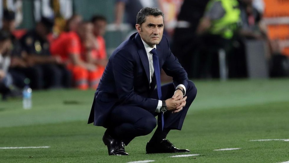 Barcelona phủ nhận việc sa thải HLV Valverde - 1 Barcelona phủ nhận việc sa thải HLV Valverde - 1