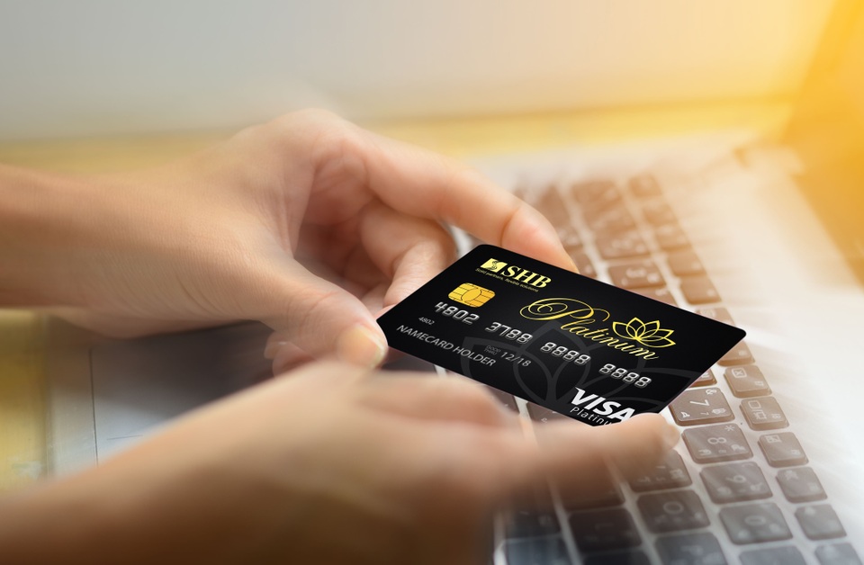 SHB triển khai nhiều chương trình ưu đãi dành cho các sản phẩm thẻ - 1 SHB triển khai nhiều chương trình ưu đãi dành cho các sản phẩm thẻ - 1
