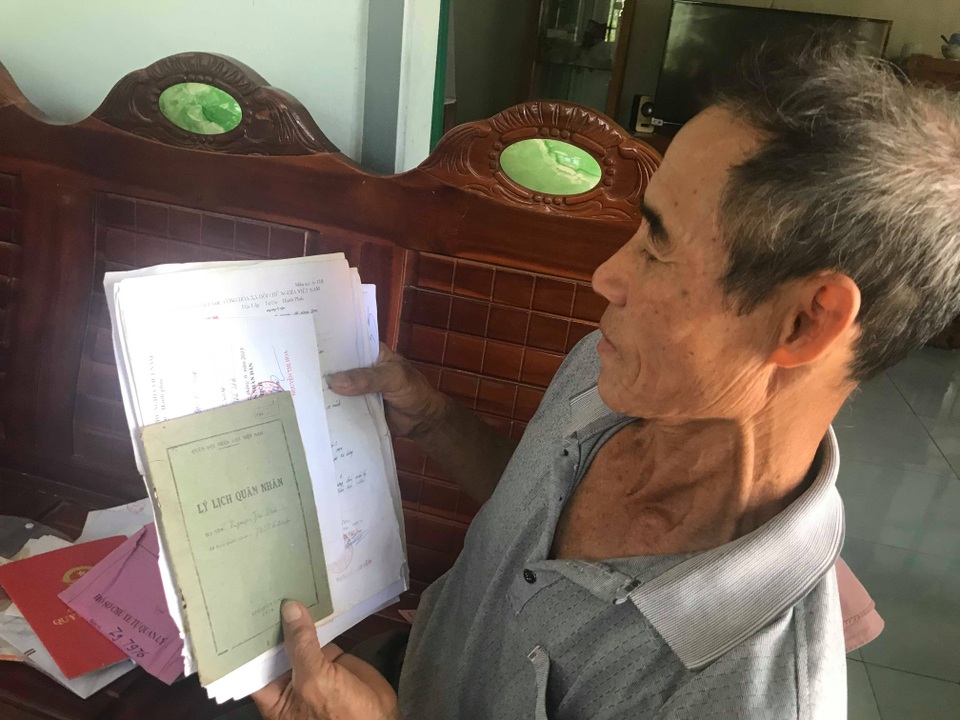 Nghệ An: Bị “kết án” thương binh giả, người cựu binh đội đơn kêu cứu - 13 Nghệ An: Bị “kết án” thương binh giả, người cựu binh đội đơn kêu cứu - 13