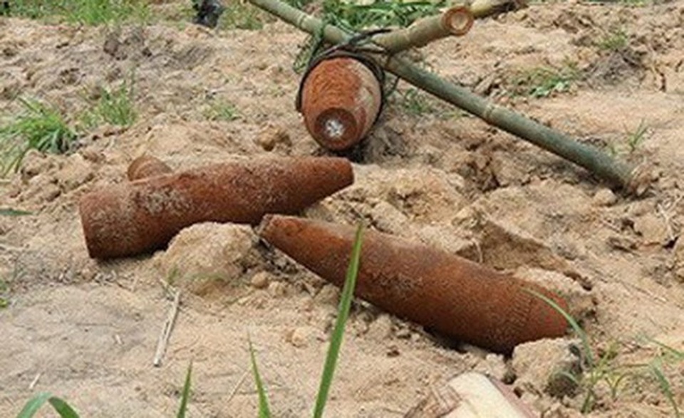 Cưa đầu đạn lấy phế liệu, đôi vợ chồng thương vong - 1