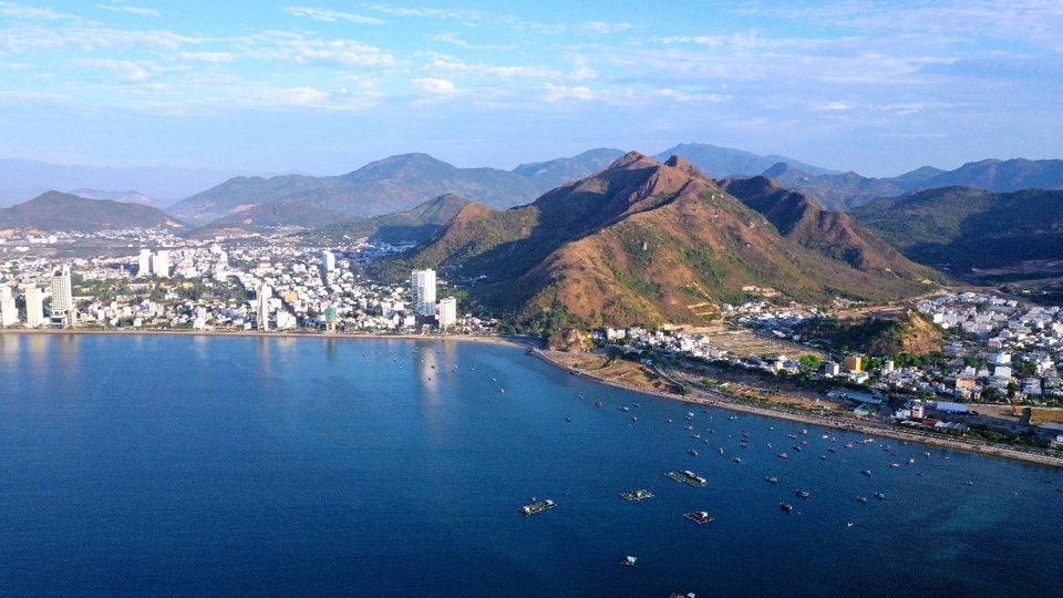 Hướng mở cho du lịch Khánh Hòa khi trung tâm Nha Trang “ngộp thở” - 3 Hướng mở cho du lịch Khánh Hòa khi trung tâm Nha Trang “ngộp thở” - 3