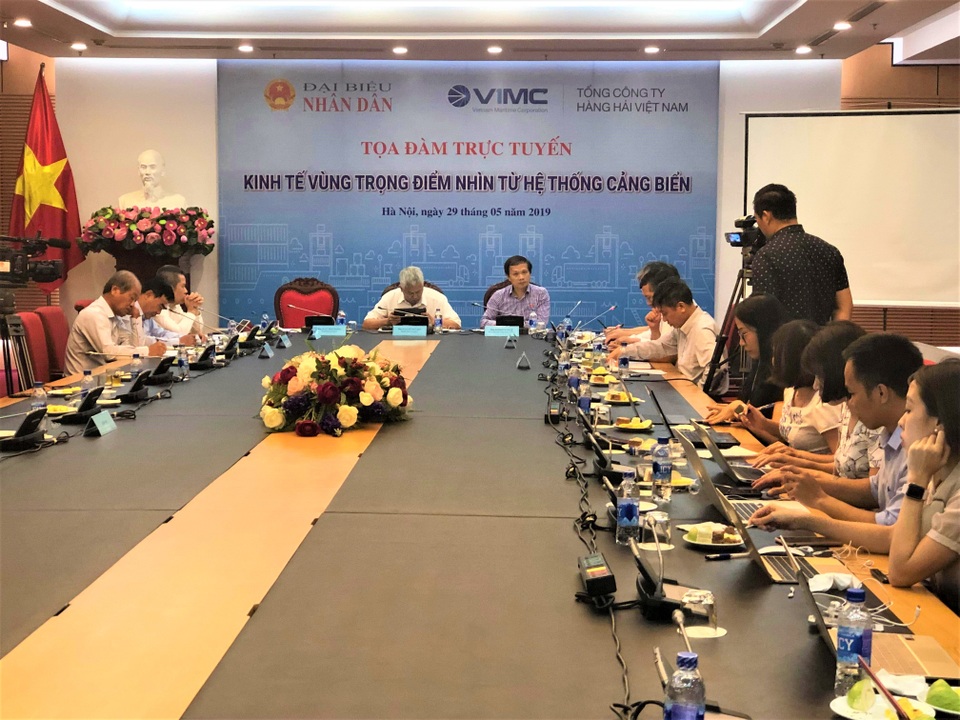 Hệ thống cảng biển: “Phân bổ nguồn lực sai nên chưa tận dụng được lợi thế” - 2 Hệ thống cảng biển: “Phân bổ nguồn lực sai nên chưa tận dụng được lợi thế” - 2